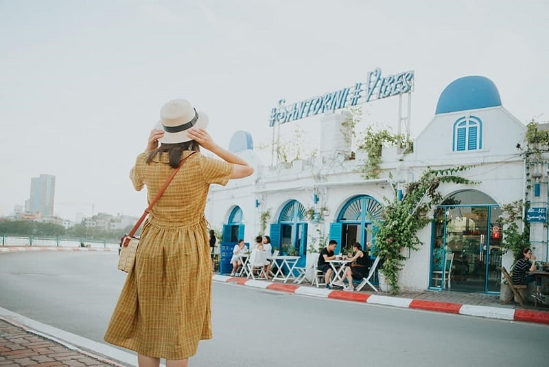 Santorini Vibes Cafe - Santorini